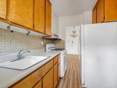 Beach Condo For Sale in Brooklyn, New York