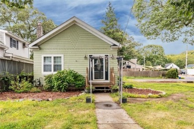 Beach Home Sale Pending in Warwick, Rhode Island