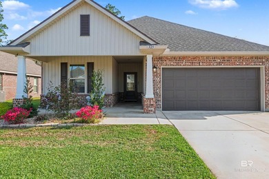 Beach Home For Sale in Gulf Shores, Alabama