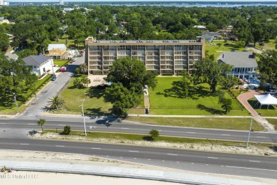 Beach Condo For Sale in Biloxi, Mississippi