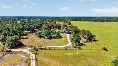 Beach Home For Sale in Sarasota, Florida