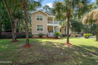 Beach Home For Sale in Beaufort, South Carolina