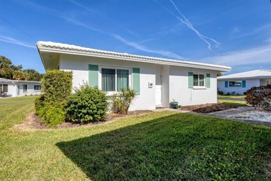 Beach Home For Sale in Sarasota, Florida