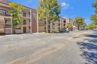 Beach Condo For Sale in Davie, Florida