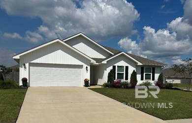 Beach Home For Sale in Foley, Alabama