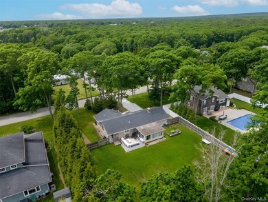 Beach Home For Sale in East Quogue, New York