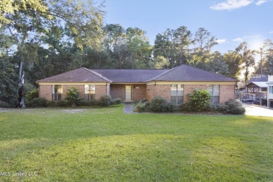 Beach Home For Sale in Gautier, Mississippi