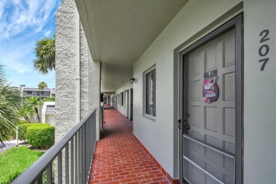 Beach Condo For Sale in Lake Worth, Florida