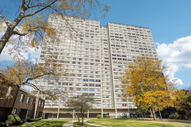 Beach Home For Sale in Chicago, Illinois