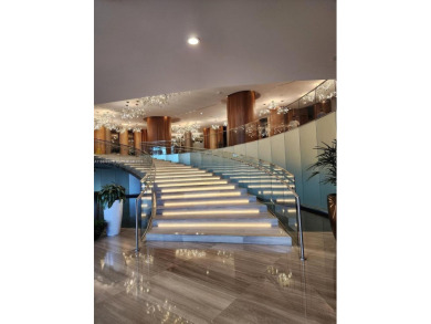 Beach Condo For Sale in Miami, Florida