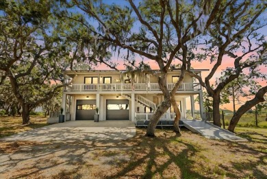 Beach Home For Sale in Cedar Key, Florida