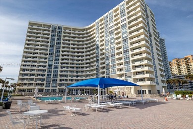 Beach Condo For Sale in Hallandale Beach, Florida