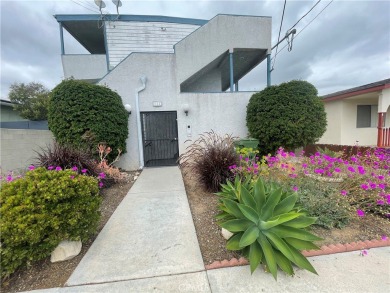 Beach Townhome/Townhouse For Sale in San Pedro, California