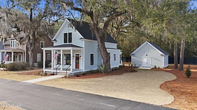 Beach Home For Sale in Beaufort, South Carolina