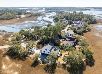 Beach Home For Sale in Beaufort, South Carolina