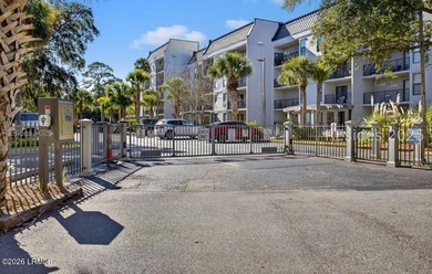 Beach Condo For Sale in Hilton Head Island, South Carolina