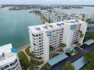 Beach Condo For Sale in South Pasadena, Florida