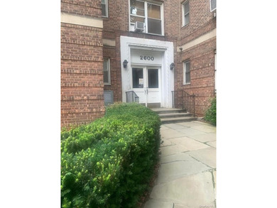 Beach Condo For Sale in Bronx, New York
