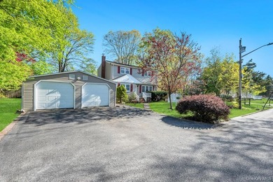 Beach Home For Sale in Mastic Beach, New York