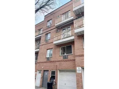 Beach Lot For Sale in Flushing, New York