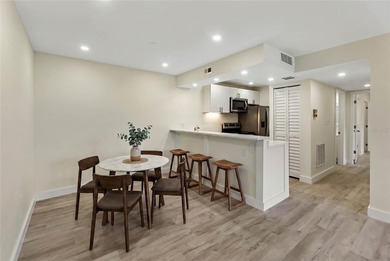 Beach Condo For Sale in Sarasota, Florida