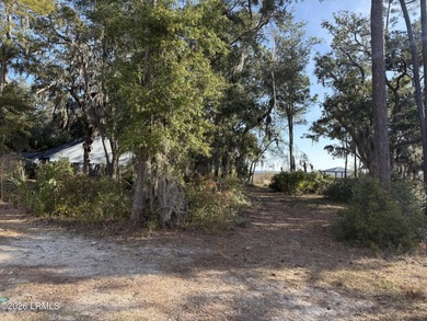 Beach Lot For Sale in Beaufort, South Carolina