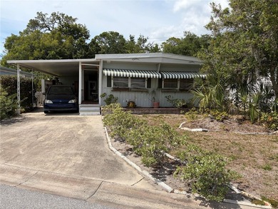 Beach Home For Sale in Sarasota, Florida