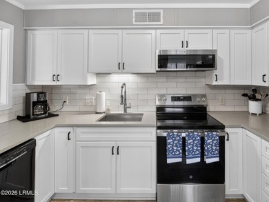 Beach Condo For Sale in Hilton Head Island, South Carolina