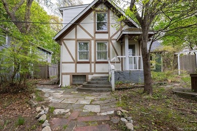 Beach Home For Sale in Sound Beach, New York