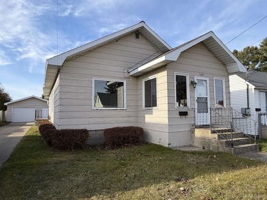 Beach Home For Sale in Manistique, Michigan