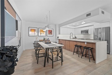Beach Condo For Sale in Key Biscayne, Florida