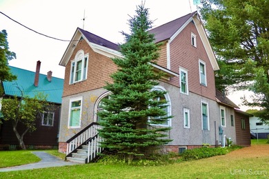 Beach Townhome/Townhouse For Sale in Lake Linden, Michigan