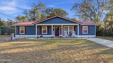 Beach Home For Sale in Beaufort, South Carolina
