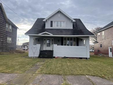 Beach Home For Sale in Ironwood, Michigan