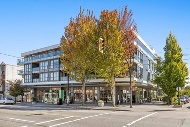 Beach Condo For Sale in Vancouver, BC