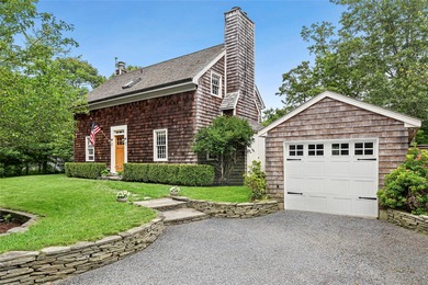 Beach Home For Sale in East Hampton, New York