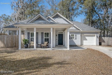 Beach Home For Sale in Beaufort, South Carolina