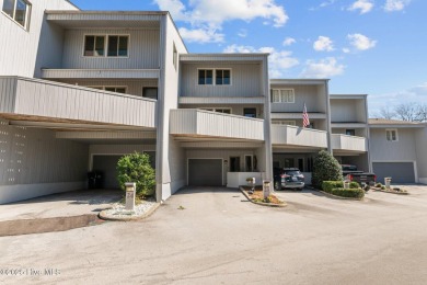 Beach Townhome/Townhouse For Sale in New Bern, North Carolina