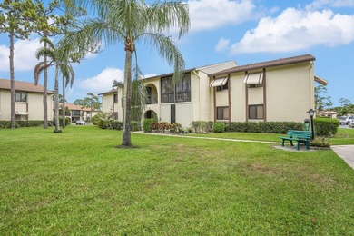 Beach Condo For Sale in Greenacres, Florida
