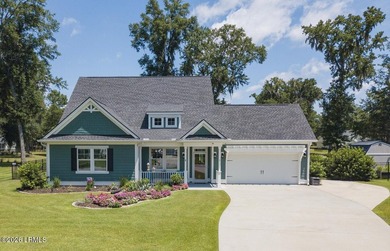 Beach Home For Sale in Beaufort, South Carolina