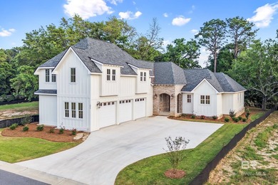 Beach Home For Sale in Fairhope, Alabama