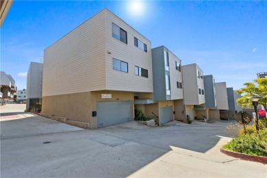 Beach Townhome/Townhouse Off Market in Redondo Beach, California