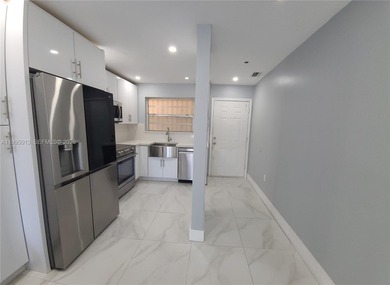 Beach Condo For Sale in Miami, Florida