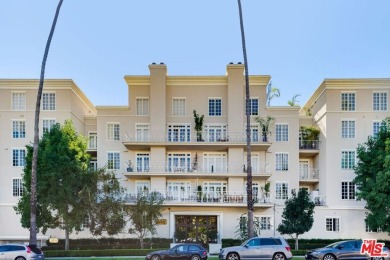 Beach Condo For Sale in Santa Monica, California