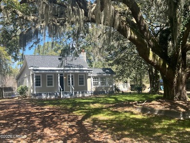Beach Home Active Under Contract in Beaufort, South Carolina