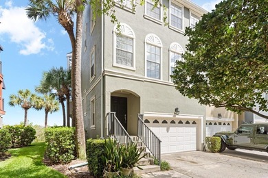 Beach Townhome/Townhouse For Sale in Tampa, Florida