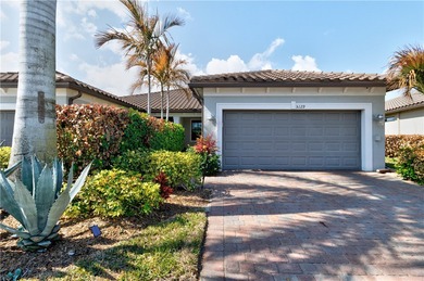 Beach Townhome/Townhouse For Sale in Vero Beach, Florida