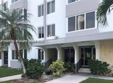 Beach Condo For Sale in North Miami Beach, Florida