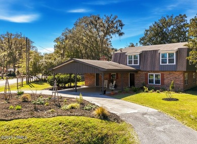 Beach Home For Sale in Beaufort, South Carolina