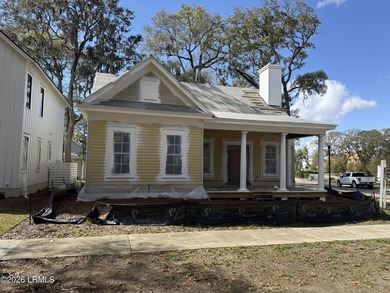Beach Home For Sale in Beaufort, South Carolina